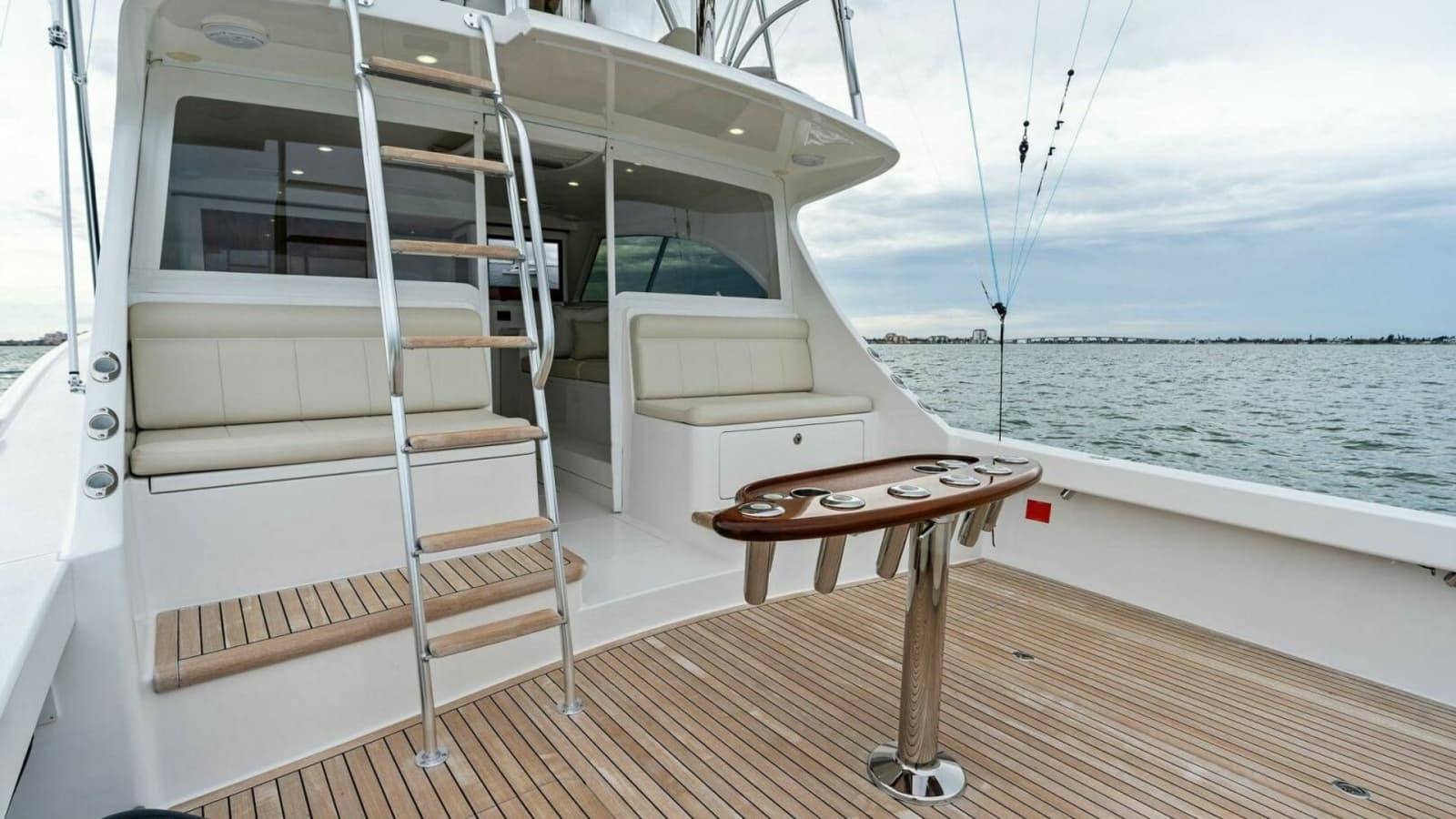 2021 Viking 46 Billfish - Photo 35