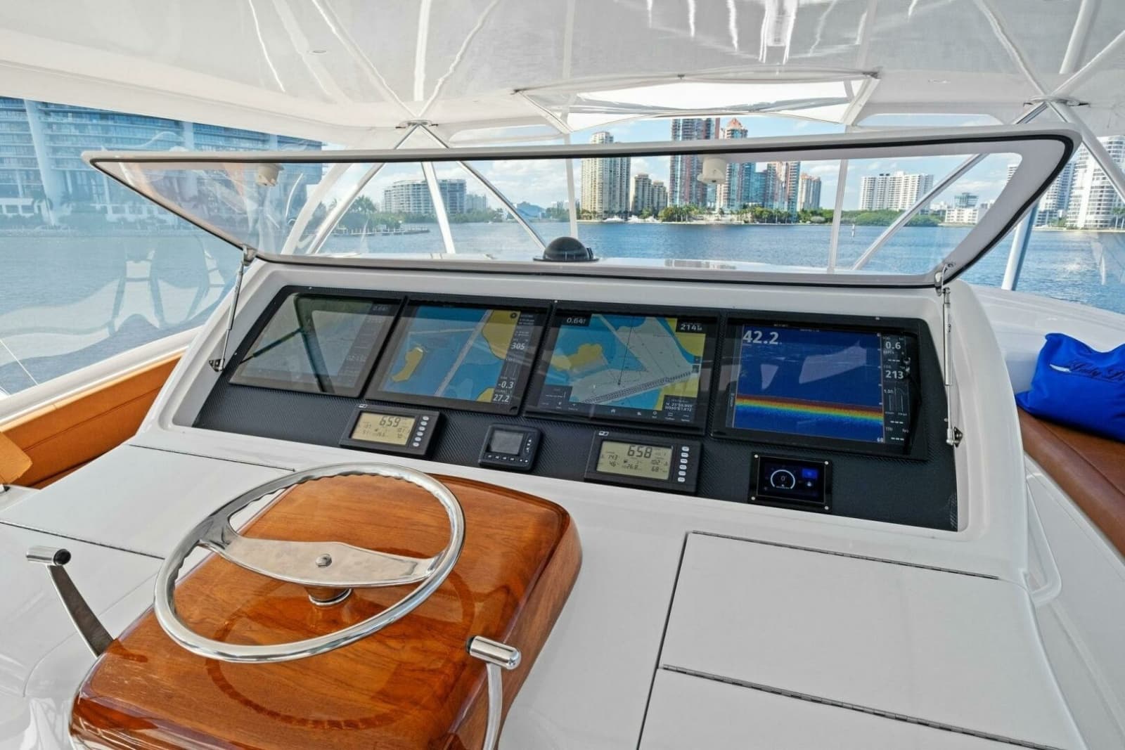 2012 Viking 82 Convertible - Photo 167