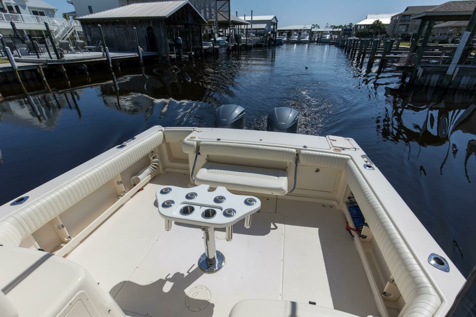2009 Grady-White 330 Express - Photo 14