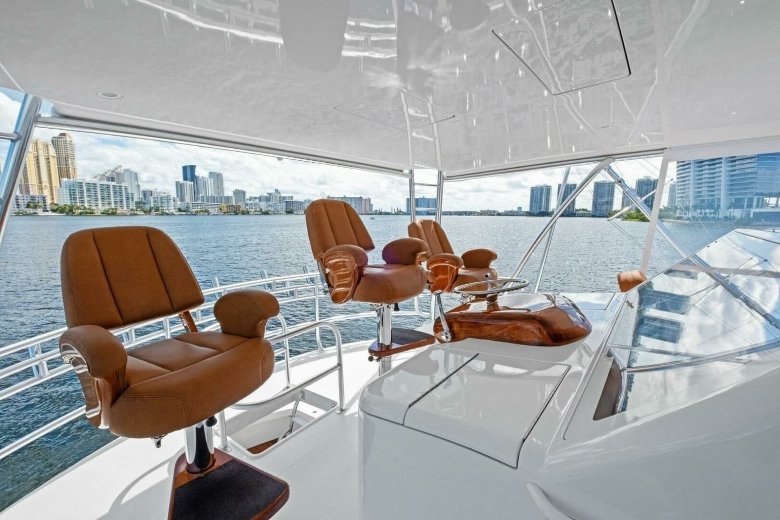 2012 Viking 82 Convertible - Photo 3