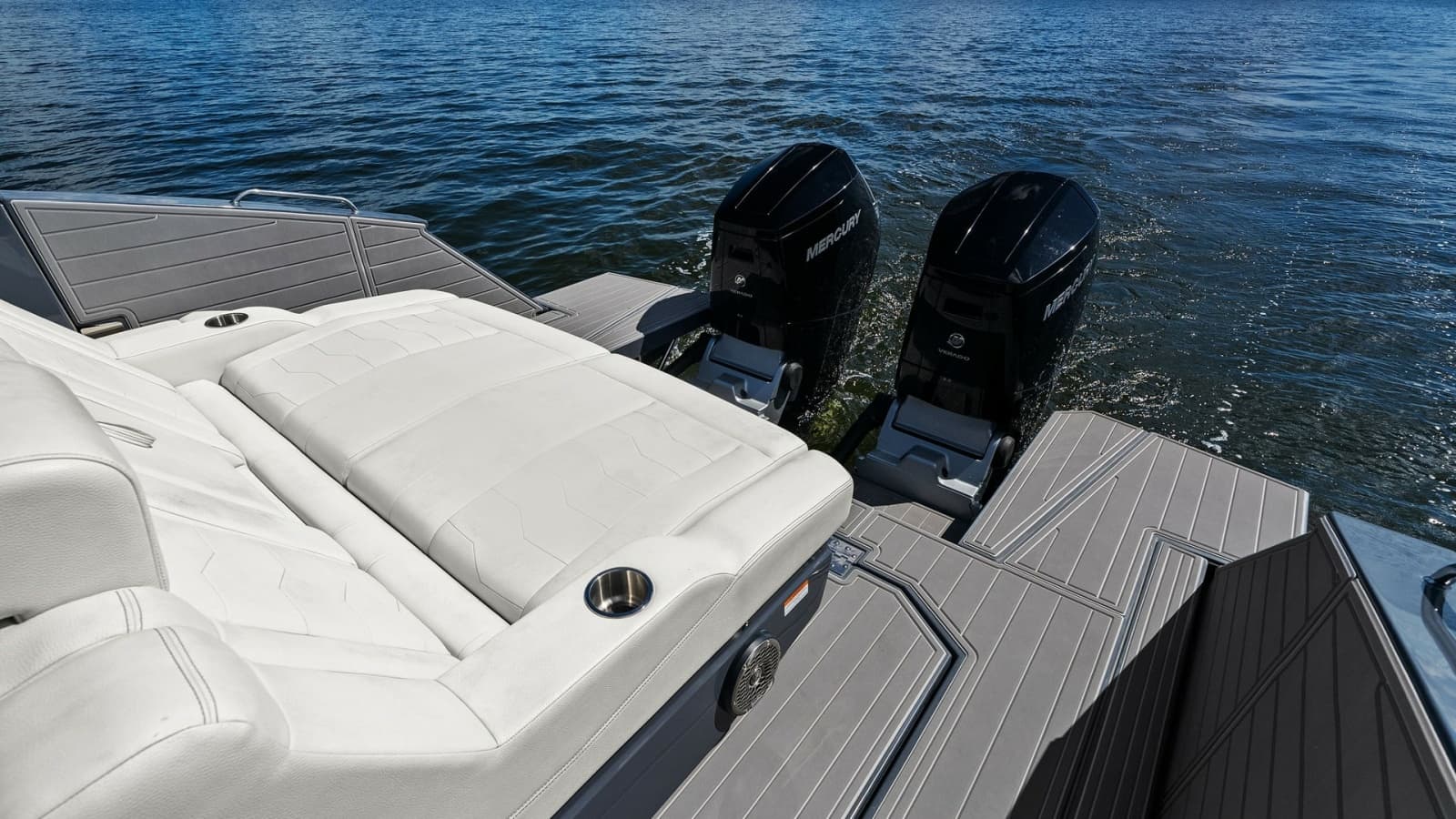 2023 Cruisers Yachts 42 GLS - Photo 5