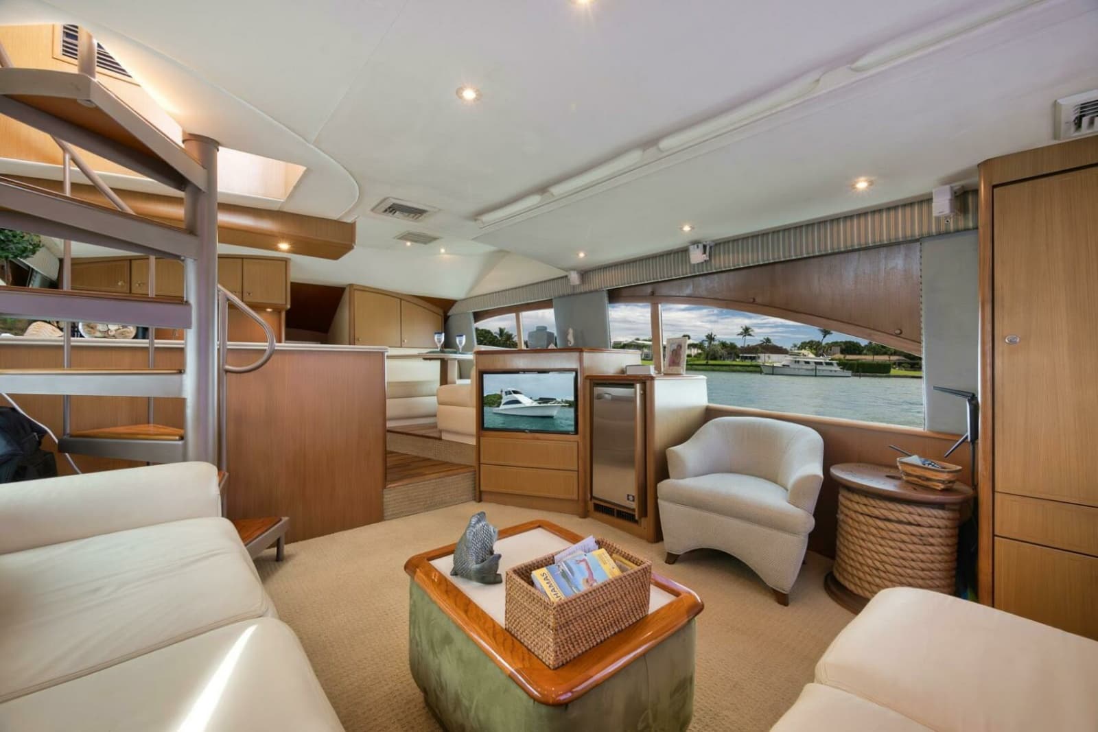 2004 Ocean Yachts 57 Enclosed Bridge Convertible - Photo 2