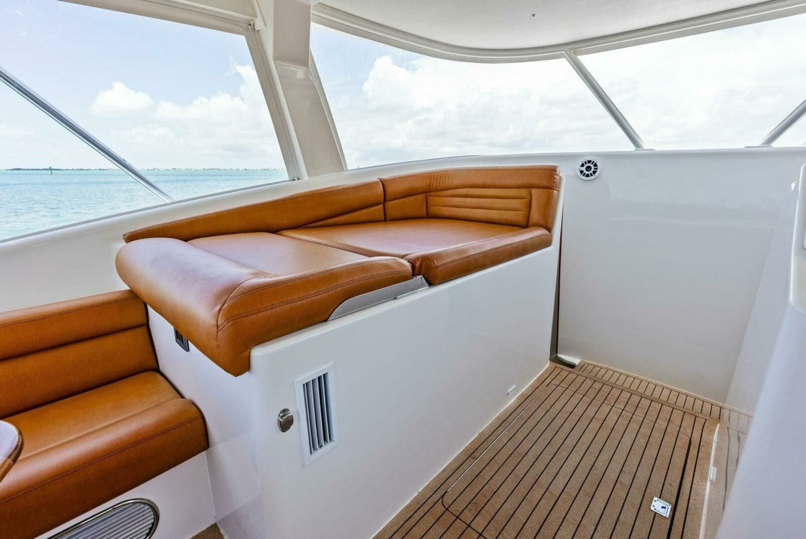 2020 Calcutta 480 Catamaran - Photo 23