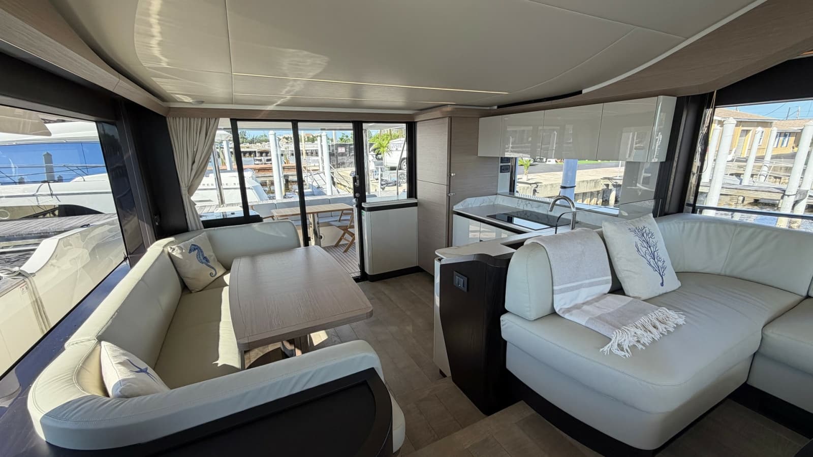 2026 Absolute Navetta 58 - Photo 14