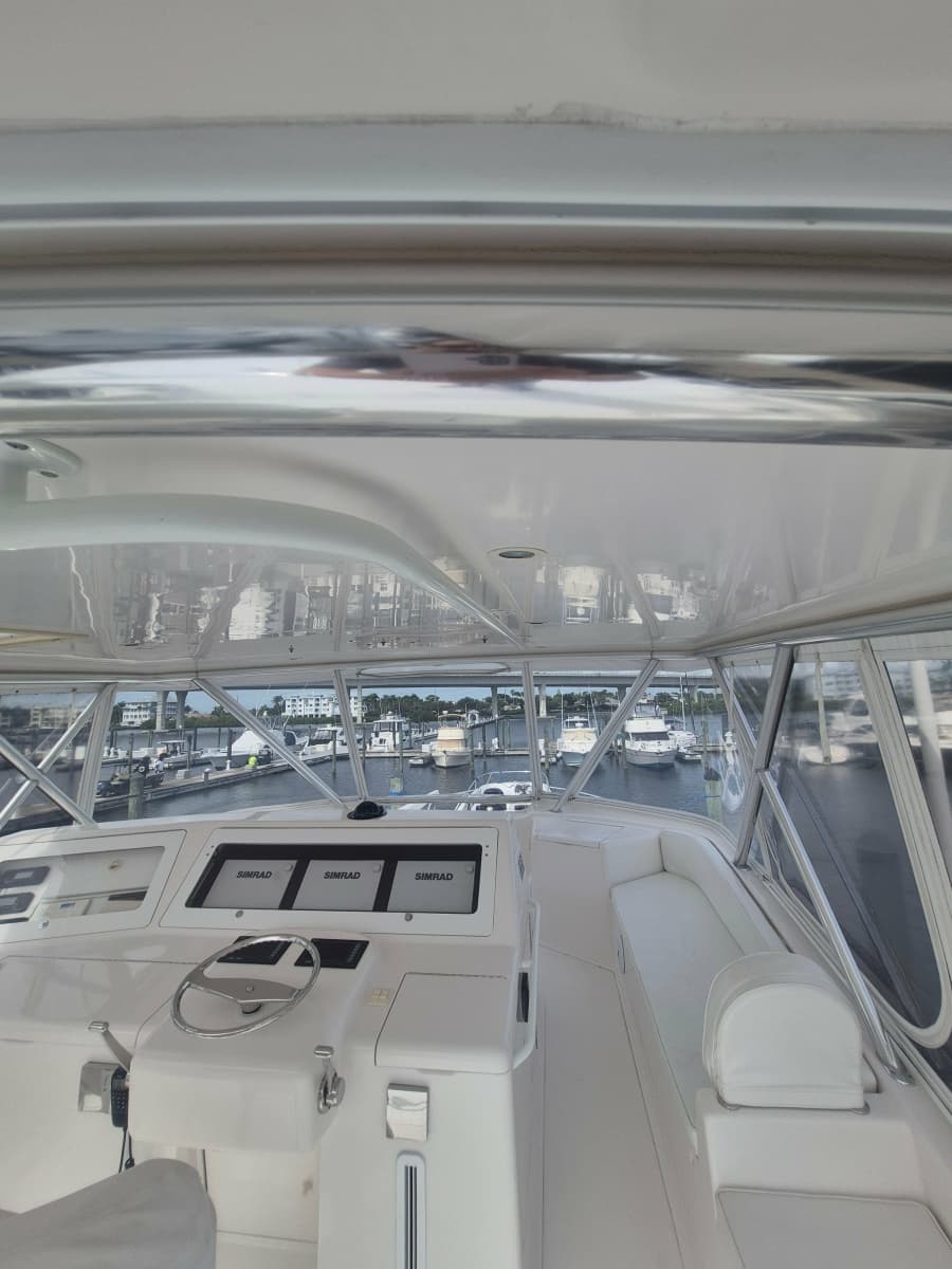 2006 Viking 56 Convertible - Photo 10