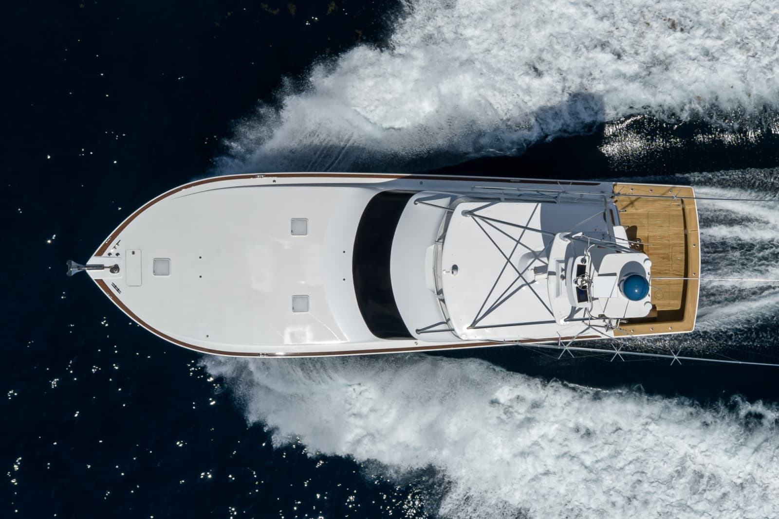 2002 Viking 61 Convertible - Photo 3