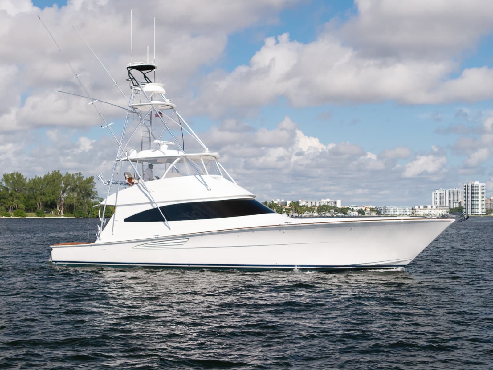 2020 Viking 68 Convertible - Photo 73