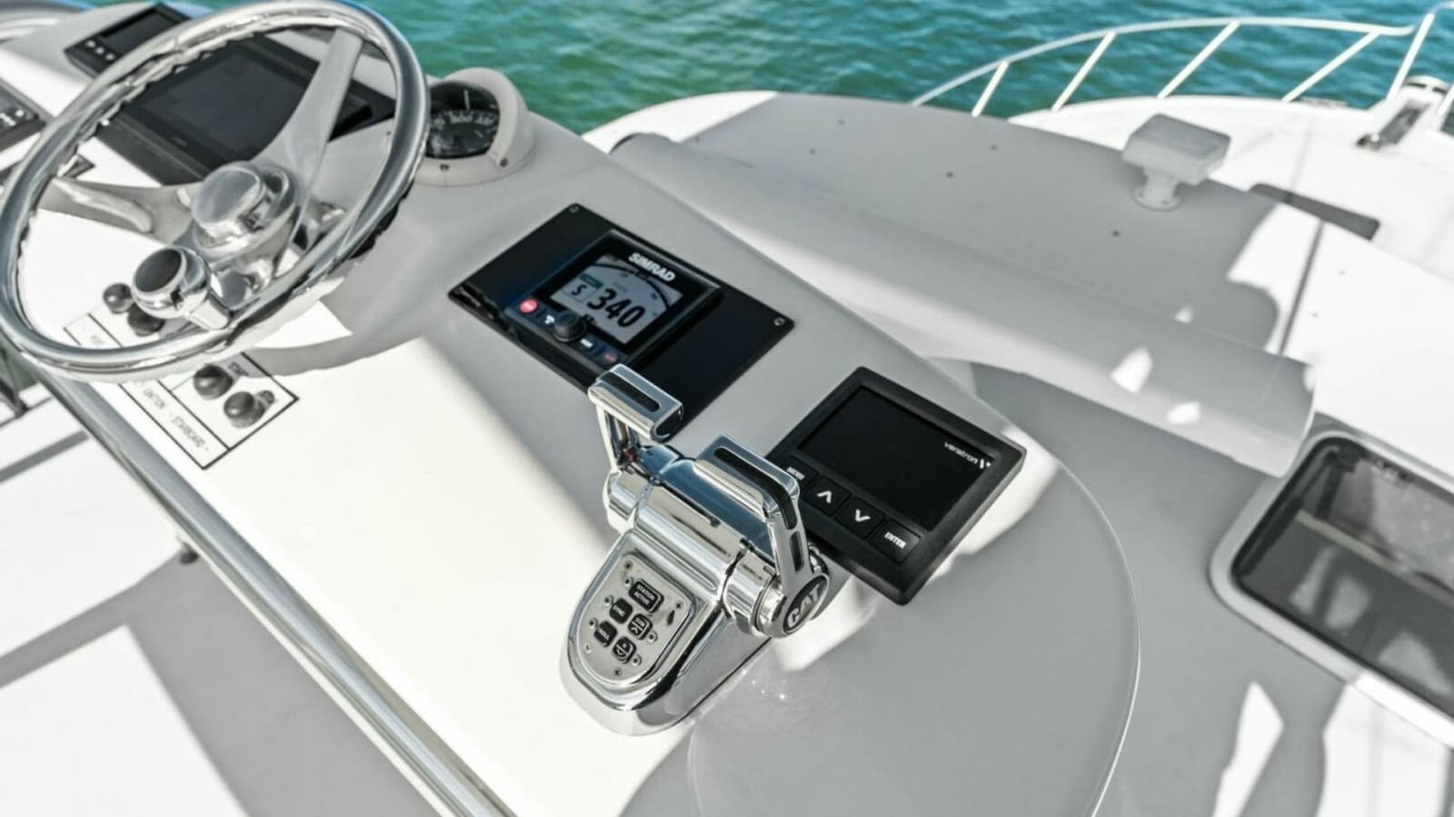 2005 Cabo 40 Express - Photo 69