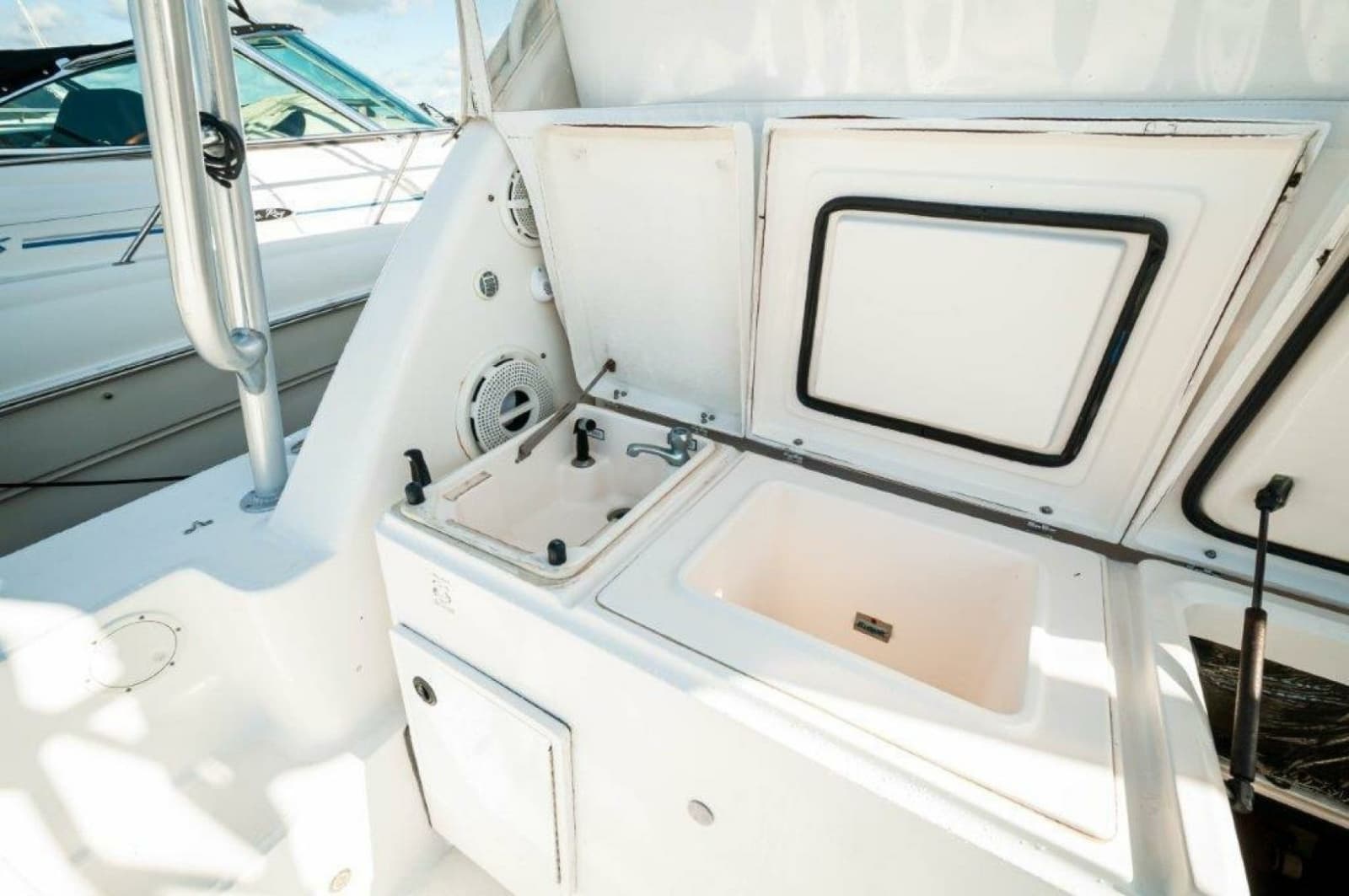2003 Tiara Yachts 4200 Open - Photo 29