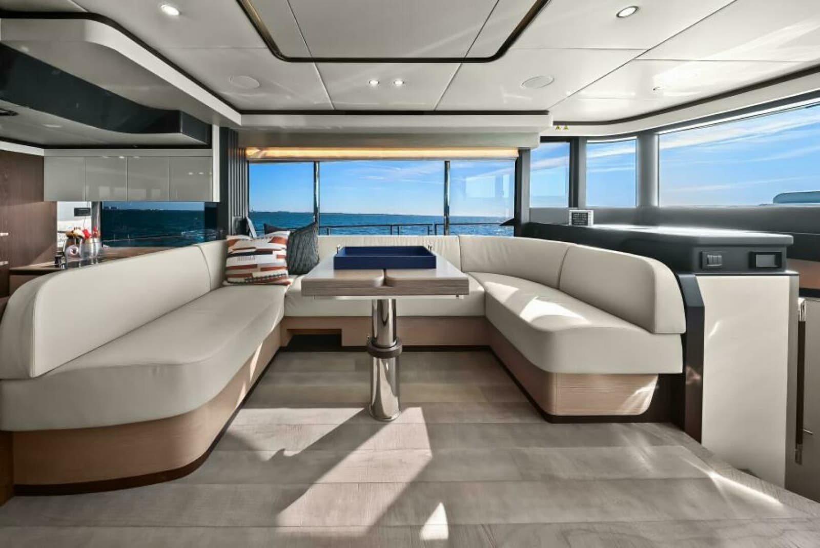 2025 Absolute Navetta 53 - Photo 14
