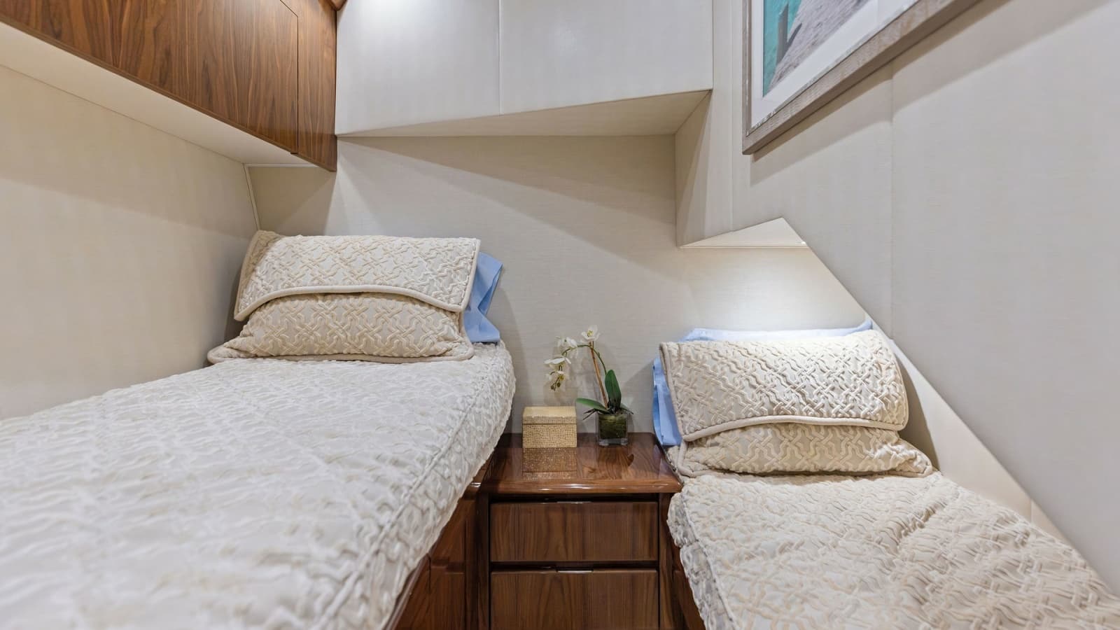 2018 Viking 62 Enclosed Bridge - Photo 68
