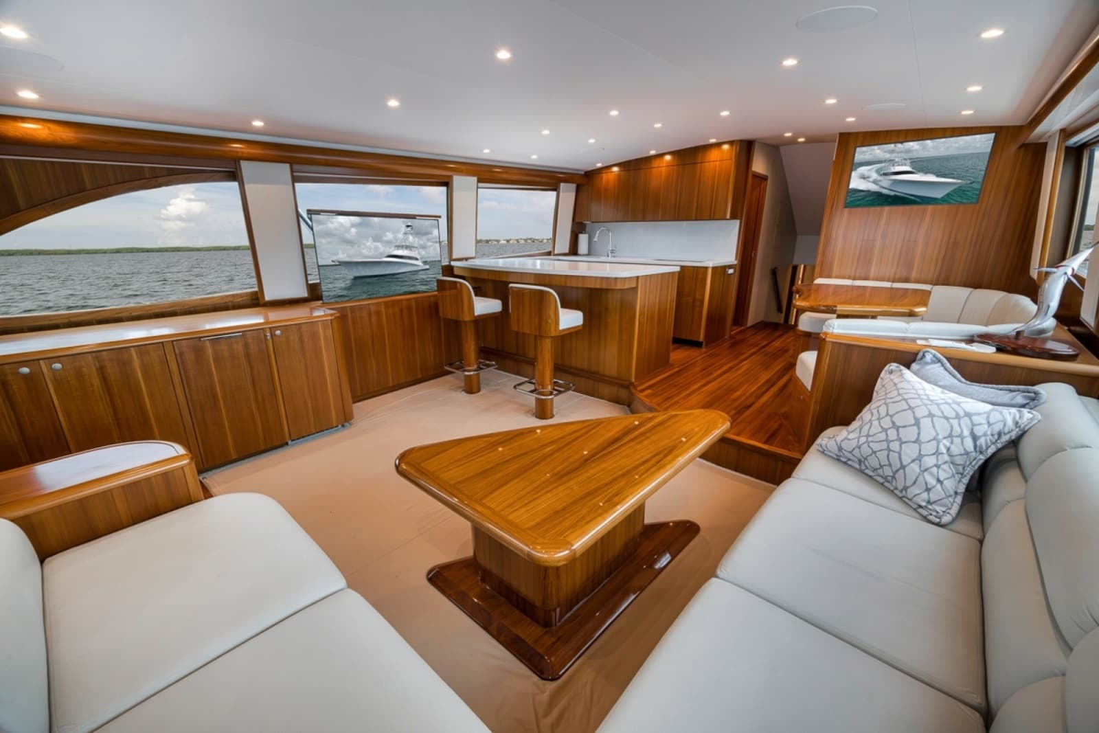 2021 Weaver 75 Convertible - Photo 14