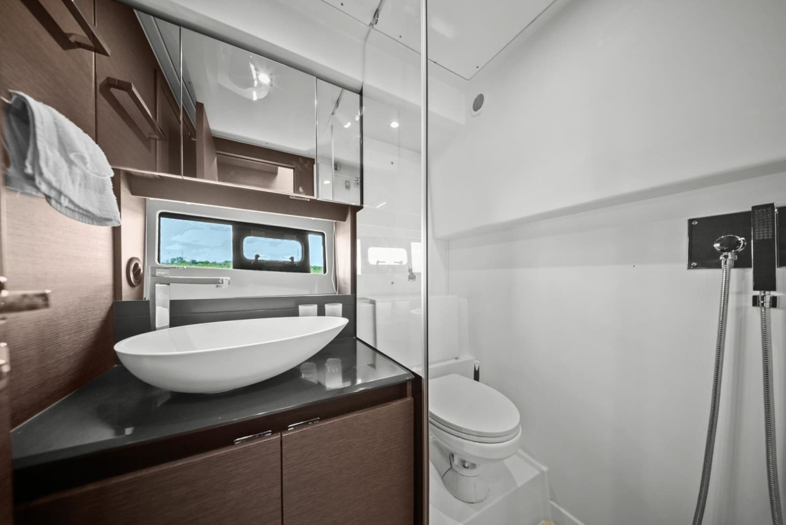 2020 Prestige 460 Flybridge - Photo 54