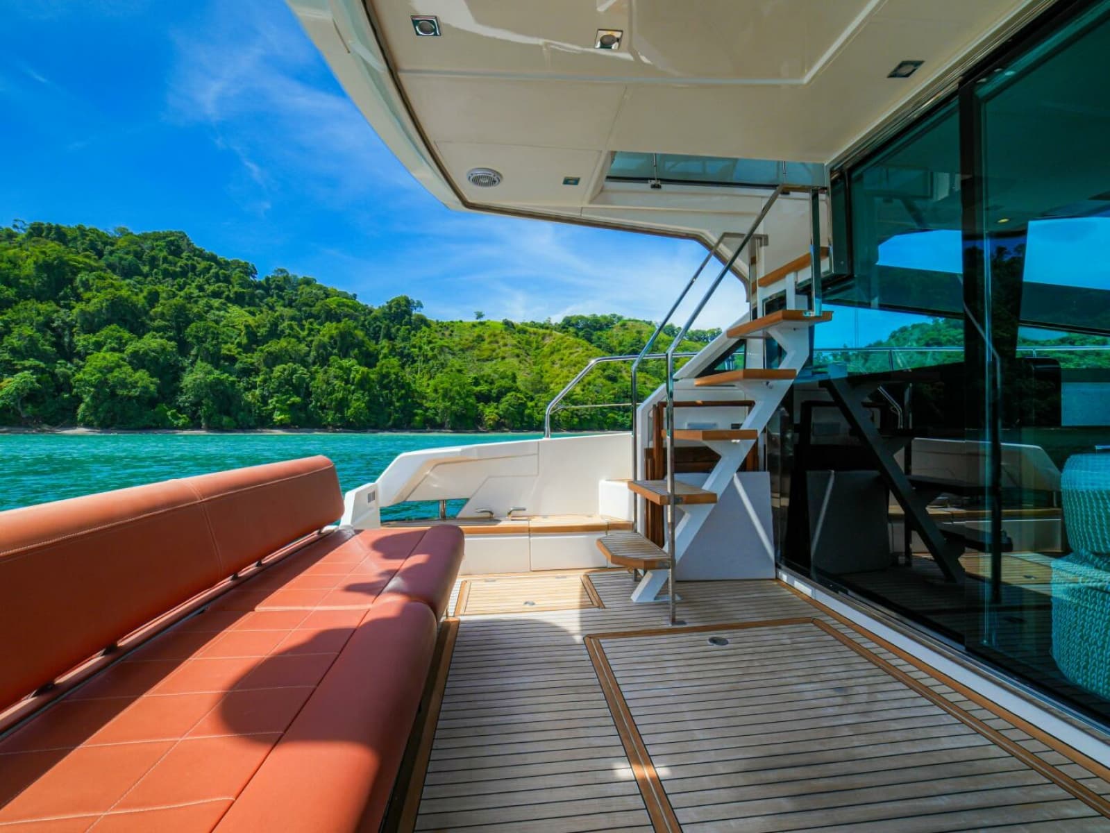 2014 Fairline 50 - Photo 12
