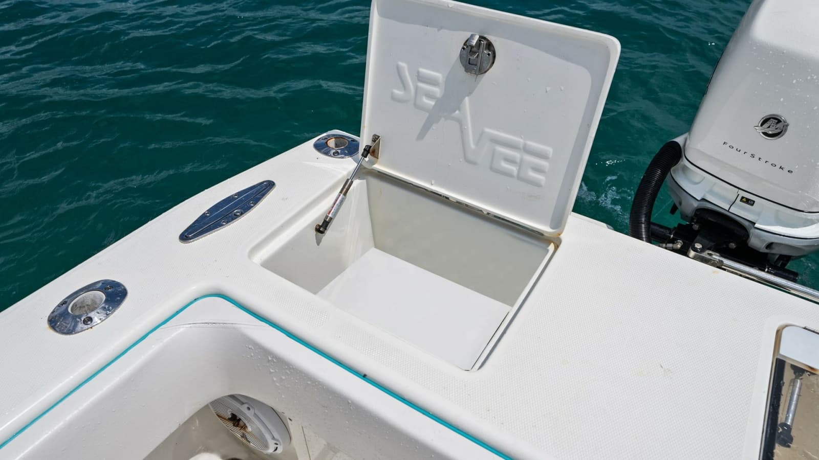 2015 SeaVee 320Z - Photo 27