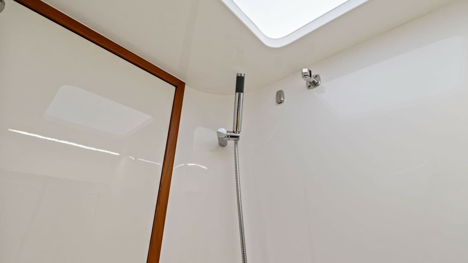 2019 Bertram 35 Flybridge - Photo 28