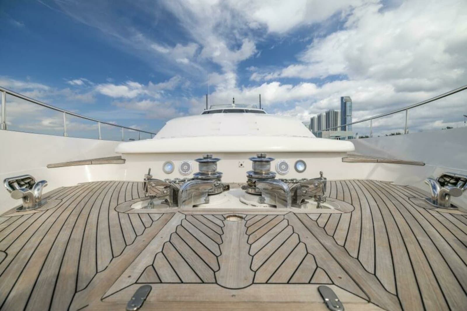 2001 Ferretti Yachts 94 Raised Pilothouse - Photo 41