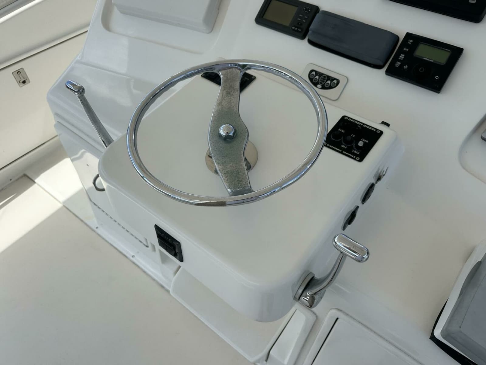 2005 Ocean Yachts 50 Super Sport - Photo 9