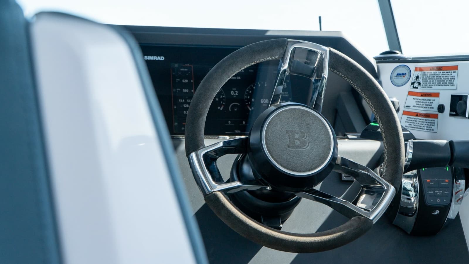 2022 Axopar 37 Brabus - Photo 21