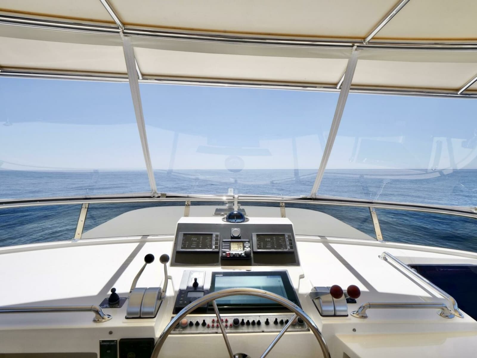 2000 Offshore Yachts 62 Pilothouse - Photo 44
