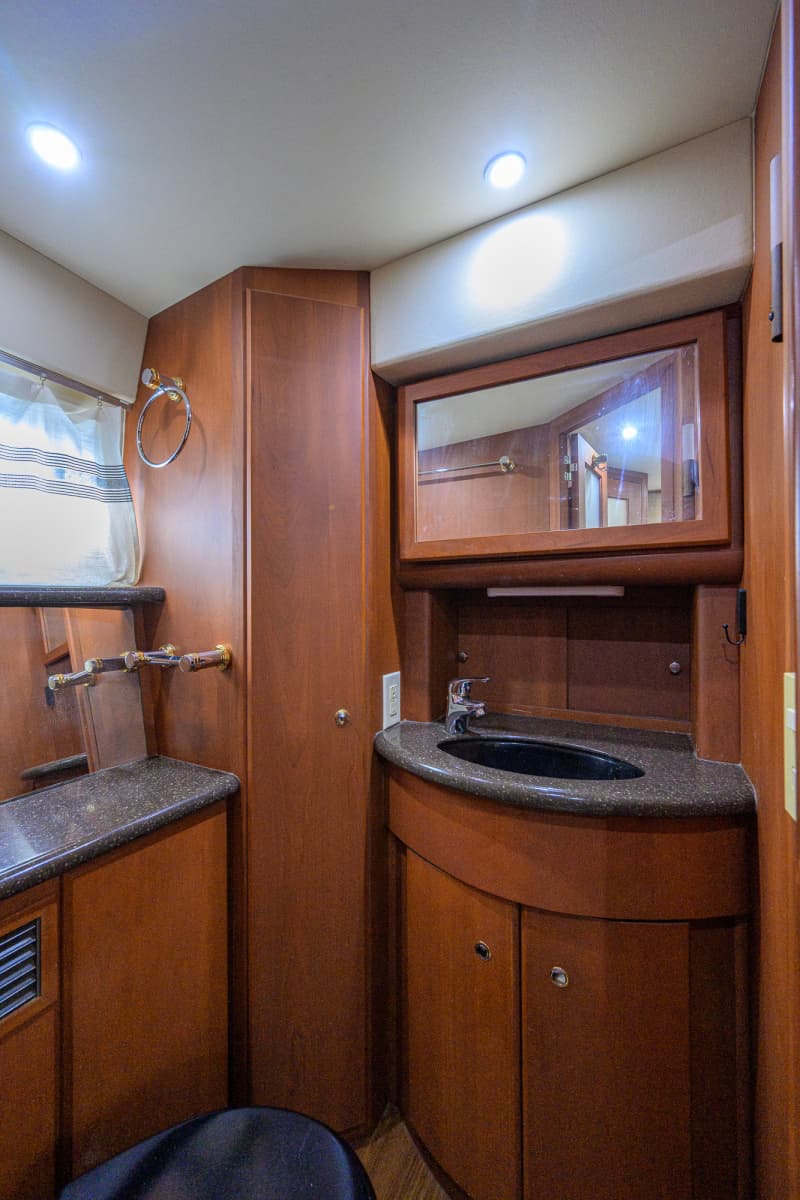 2005 Silverton 39 Motor Yacht - Photo 42