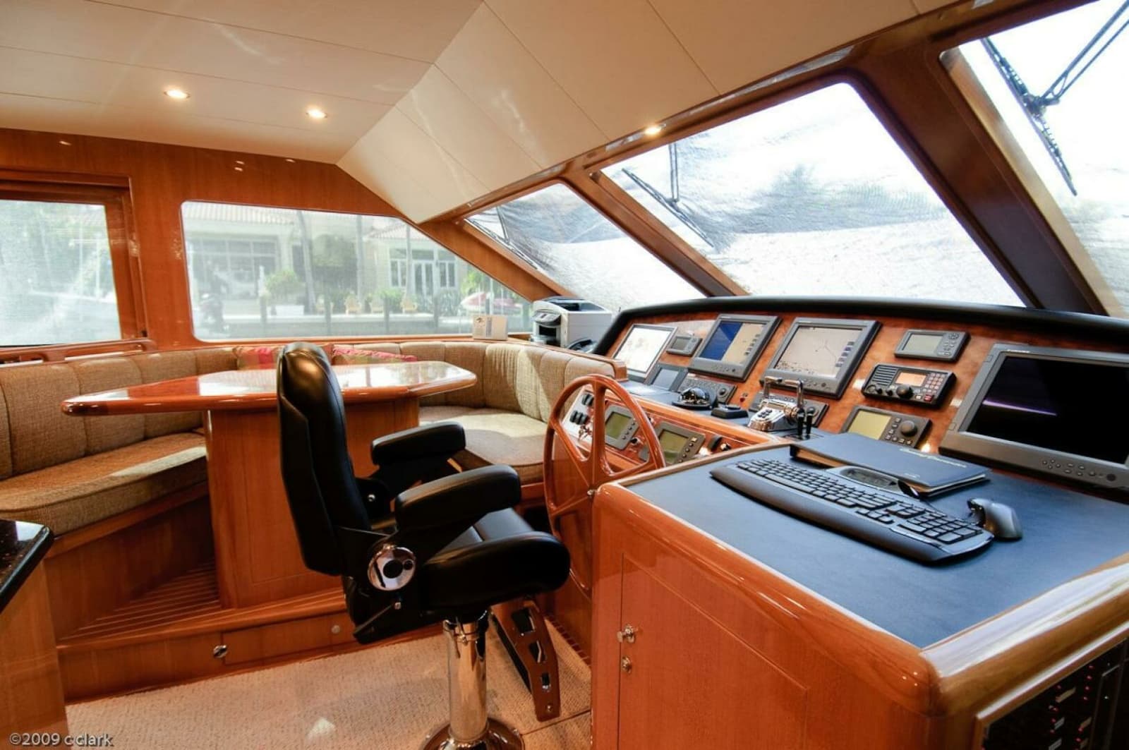 2005 Ocean Alexander 58 Motor Yacht - Photo 21