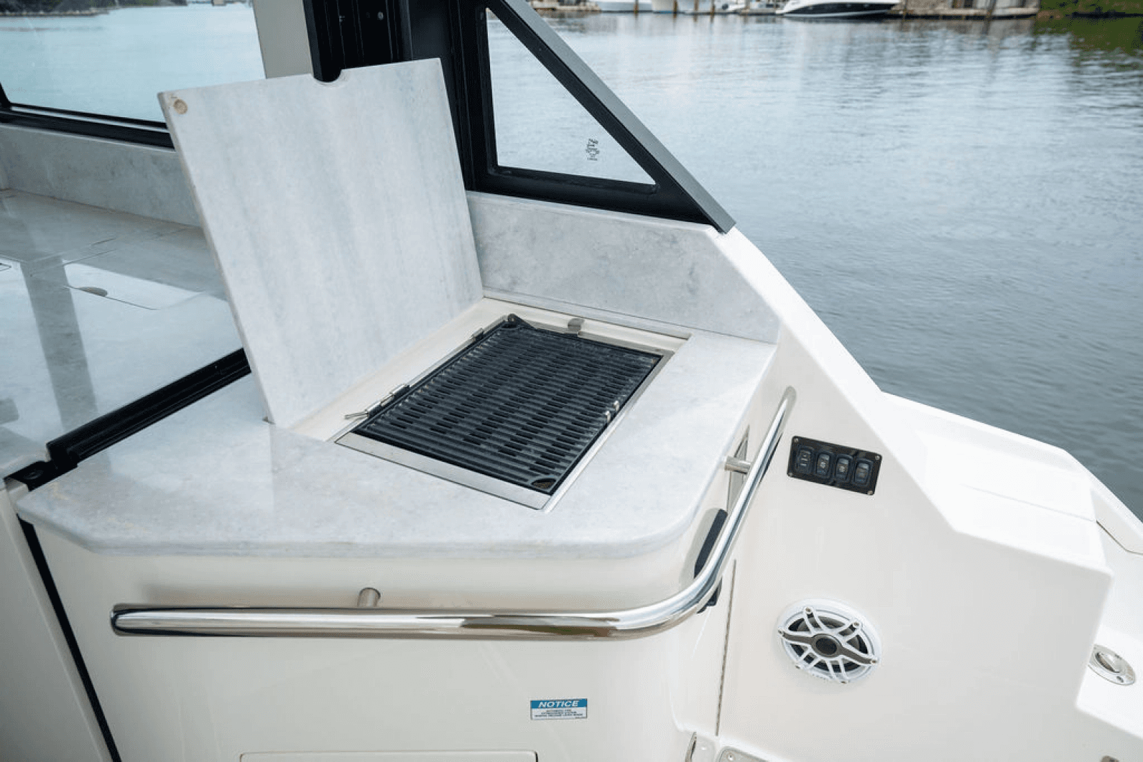 2021 Regal 36 OX - Photo 7