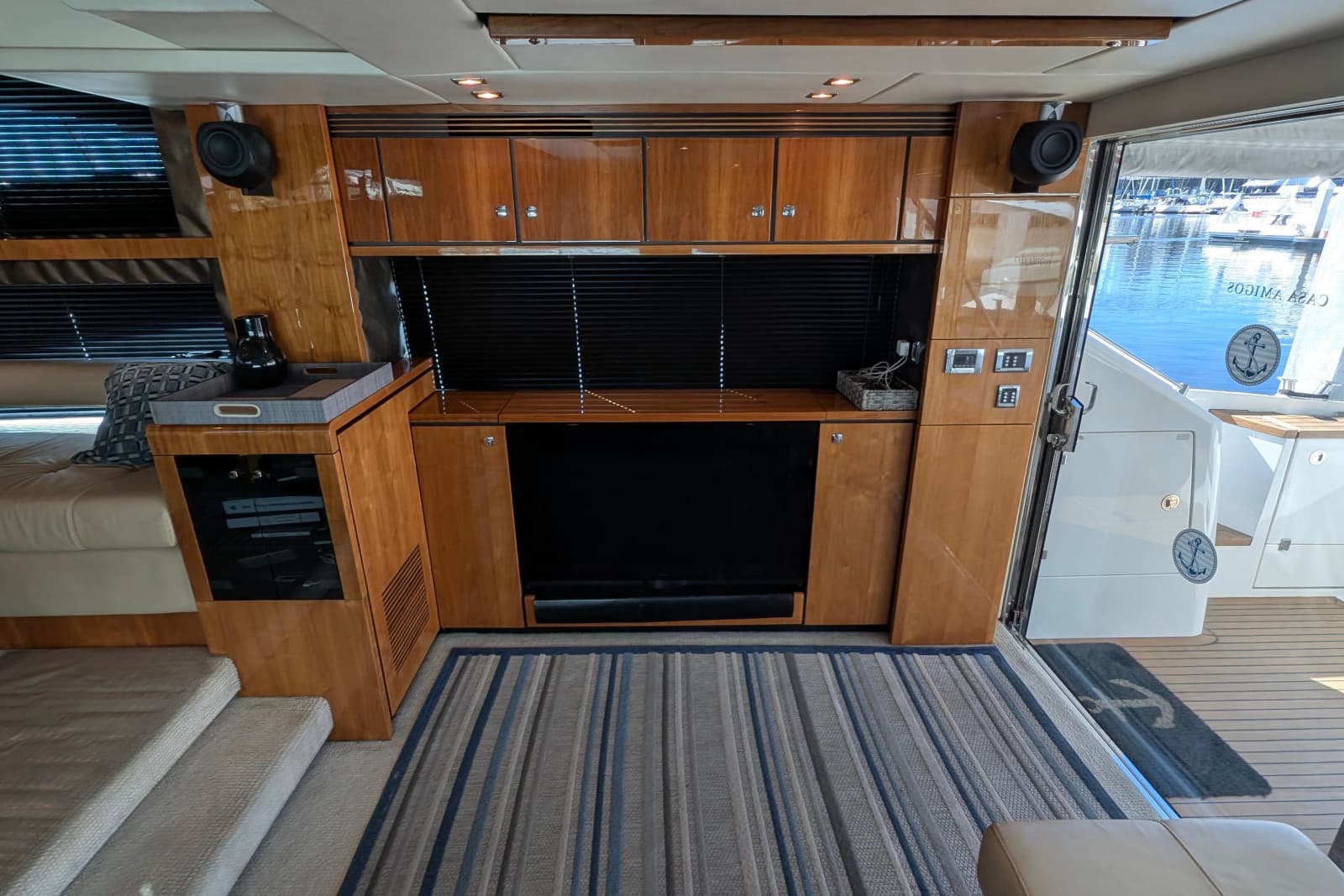2010 Fairline Squadron - Photo 21