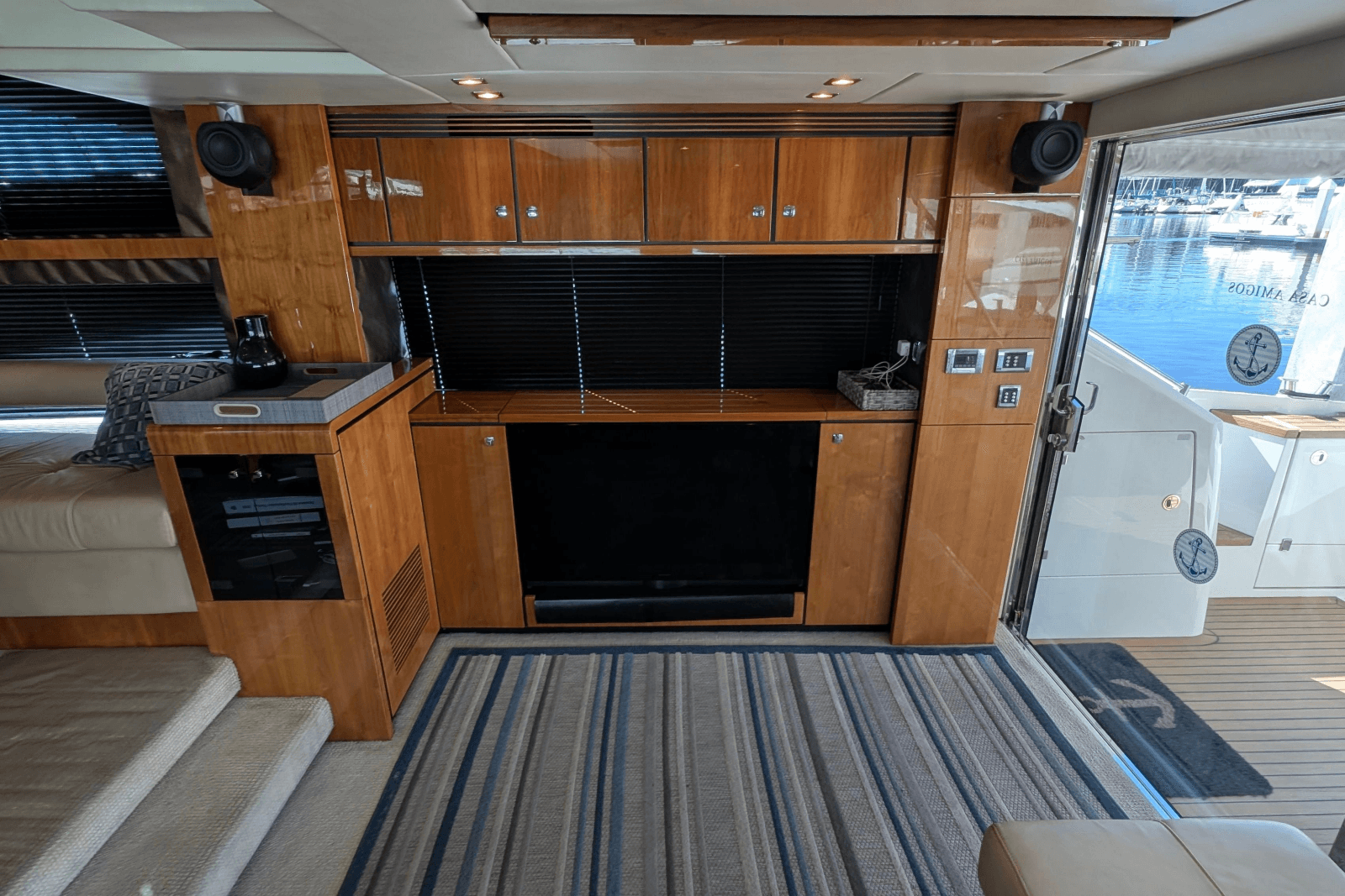 2010 Fairline Squadron - Photo 21