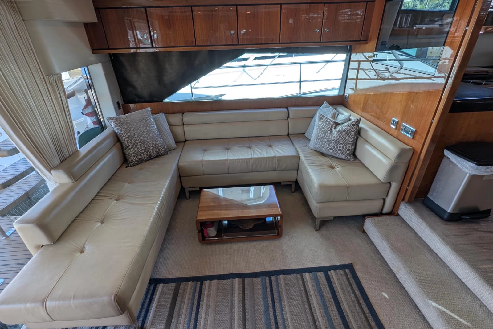 2010 Fairline Squadron - Photo 20