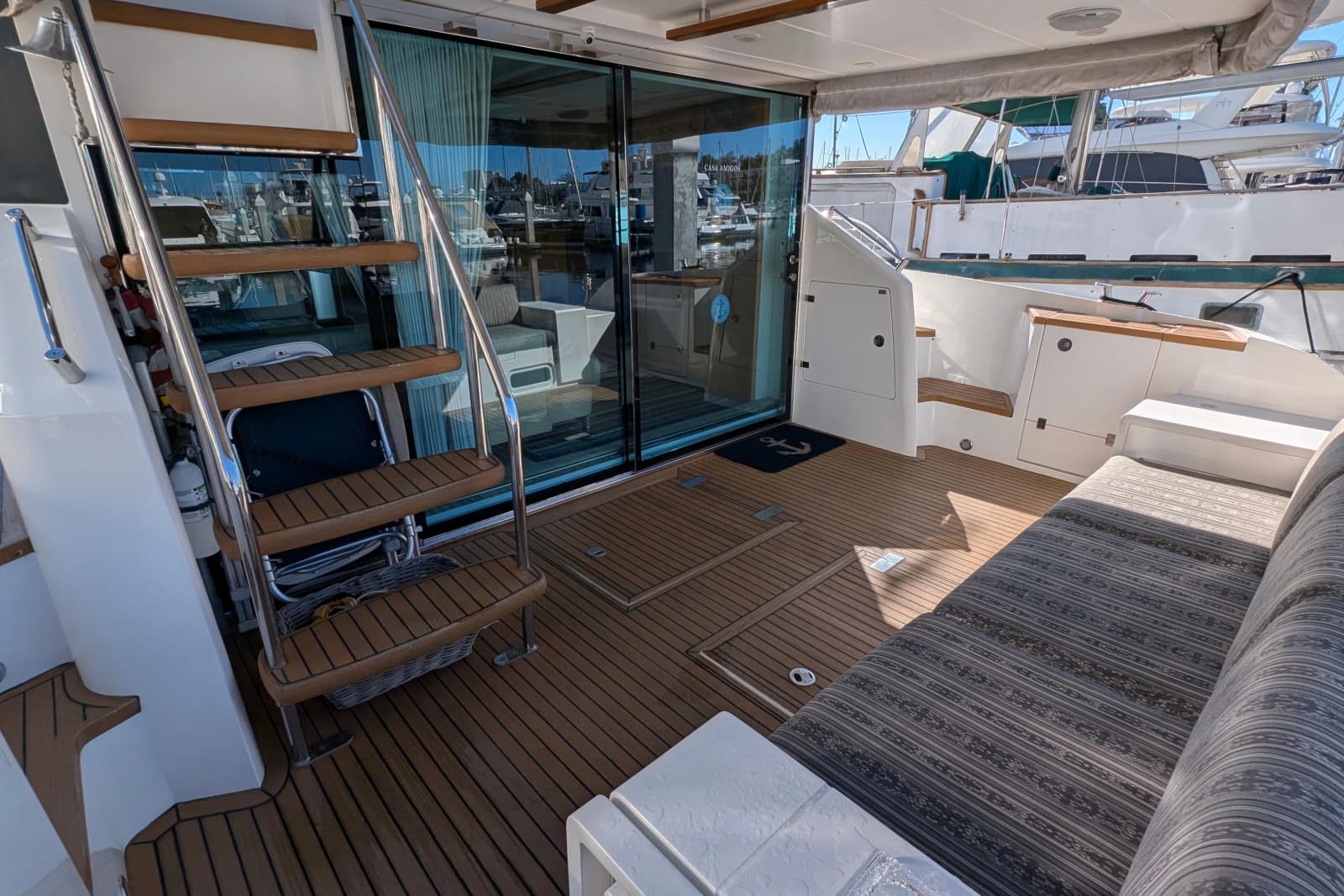 2010 Fairline Squadron - Photo 8