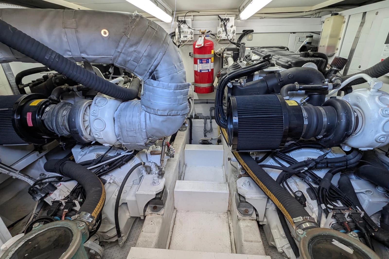 2010 Fairline Squadron - Photo 52