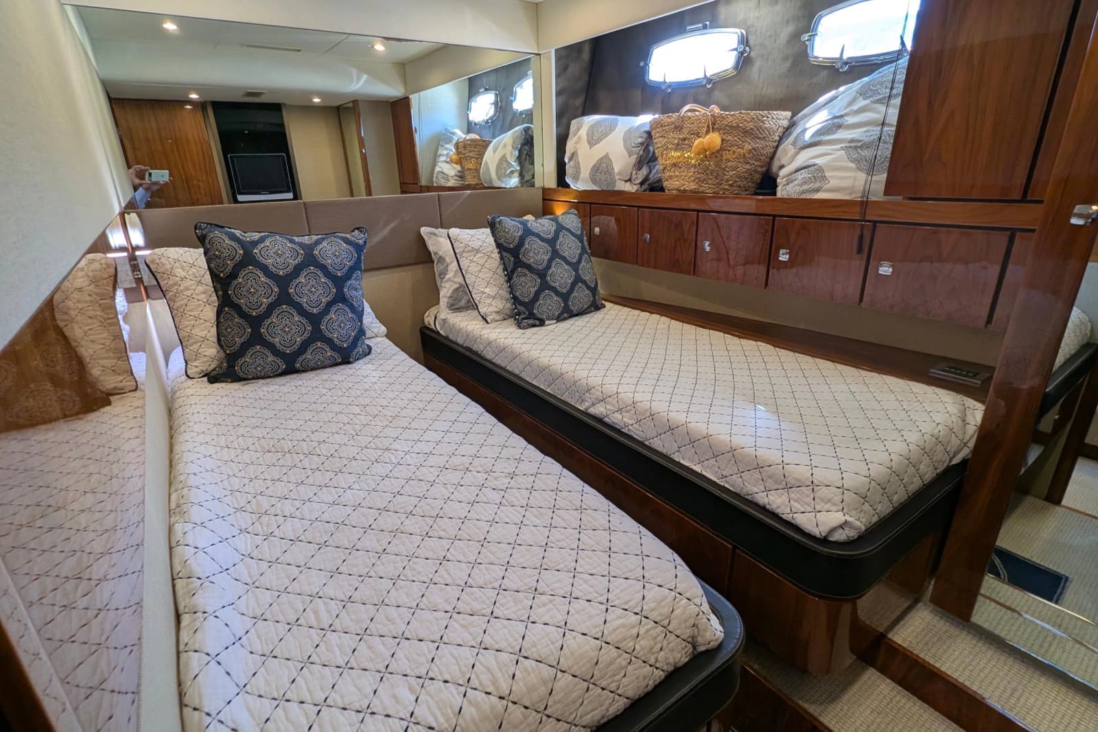 2010 Fairline Squadron - Photo 47