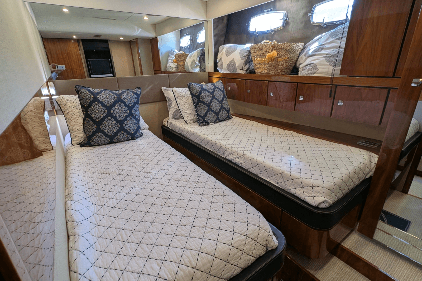 2010 Fairline Squadron - Photo 47