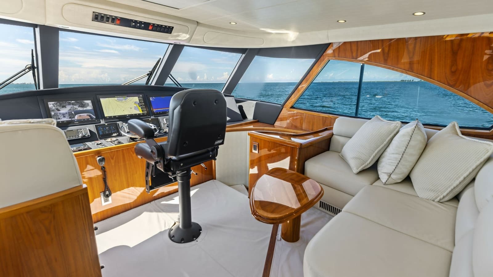 2018 Viking 62 Enclosed Bridge - Photo 72