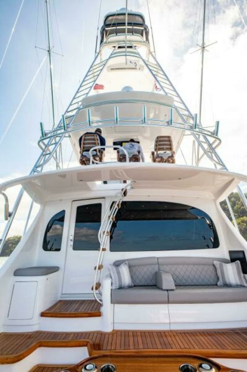 2023 Viking 64 Convertible - Photo 39