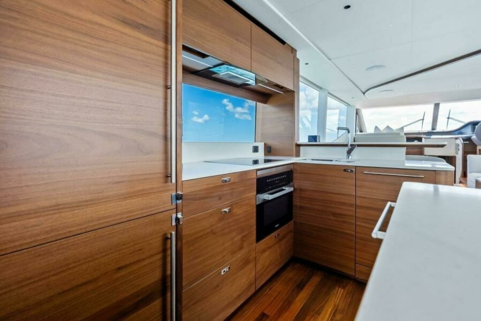 2024 Princess Y72 Motor Yacht - Photo 55