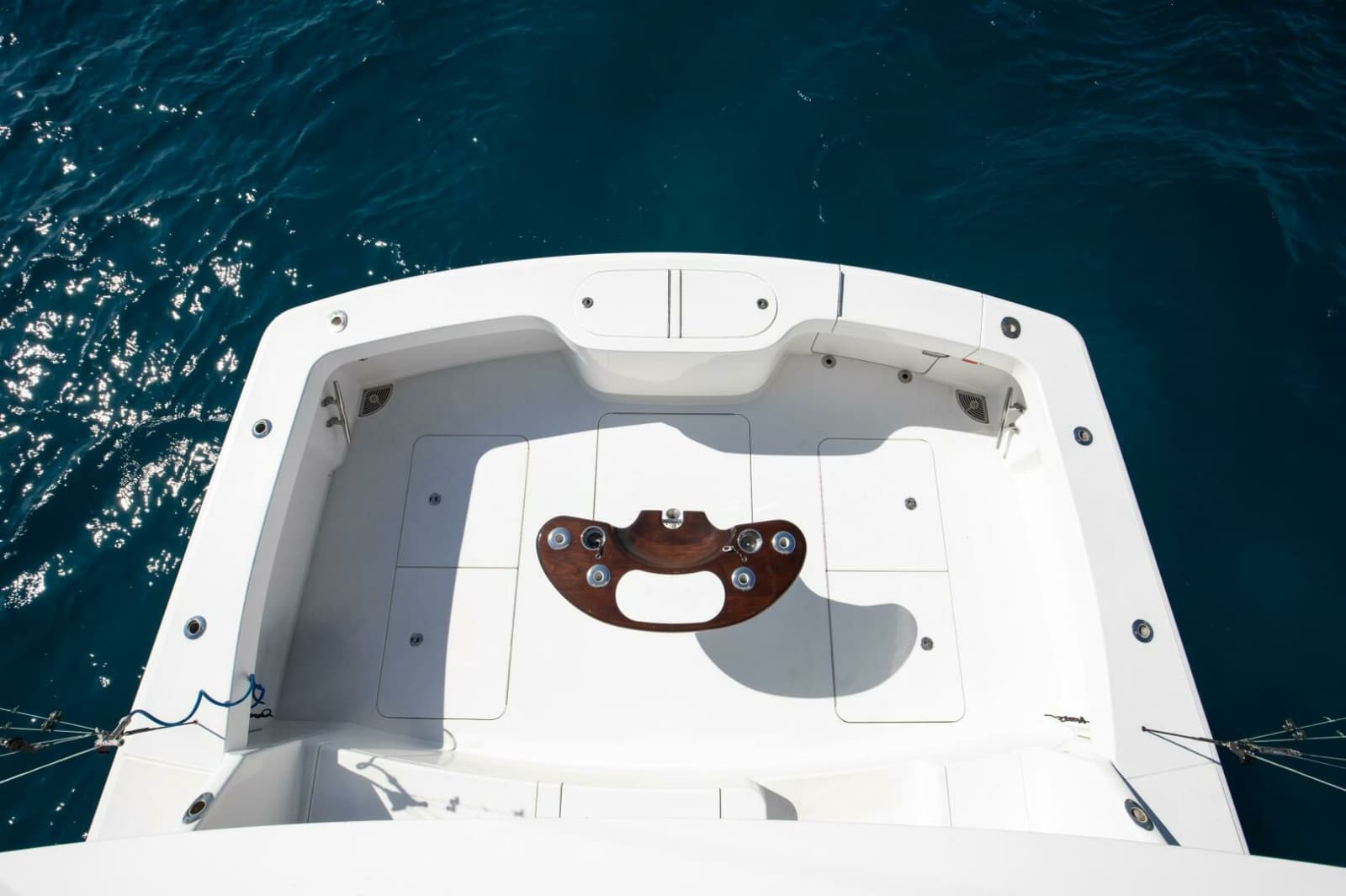2018 Viking 48 Convertible - Photo 30