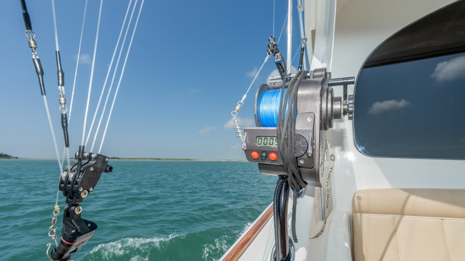 2017 Viking 55 Convertible - Photo 45