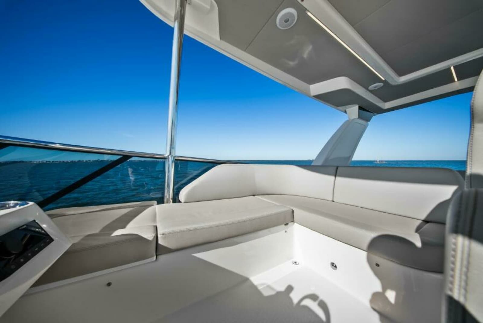 2025 Absolute Navetta 53 - Photo 38