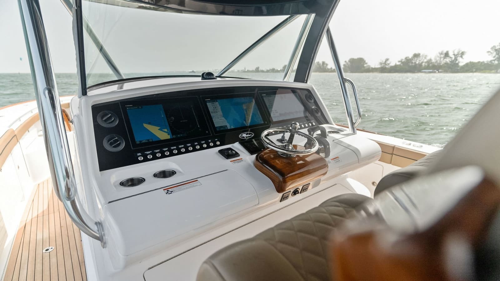 2022 Valhalla Boatworks V-46 - Photo 9