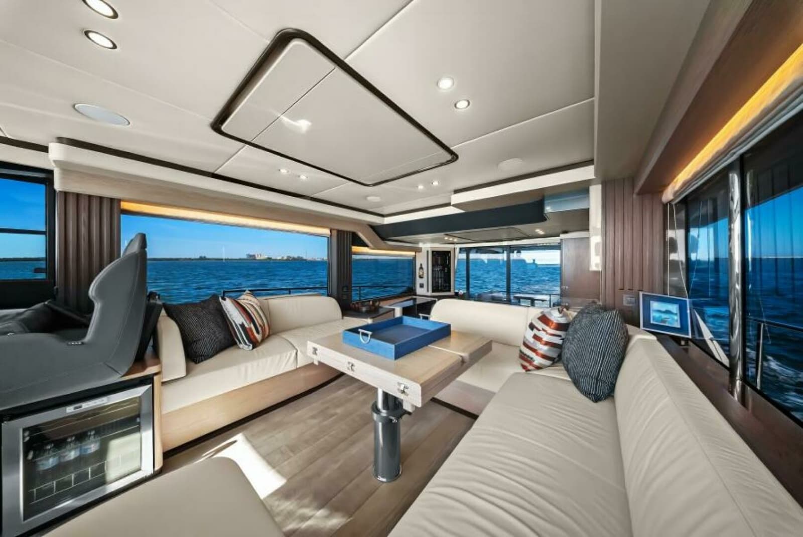 2025 Absolute Navetta 53 - Photo 13