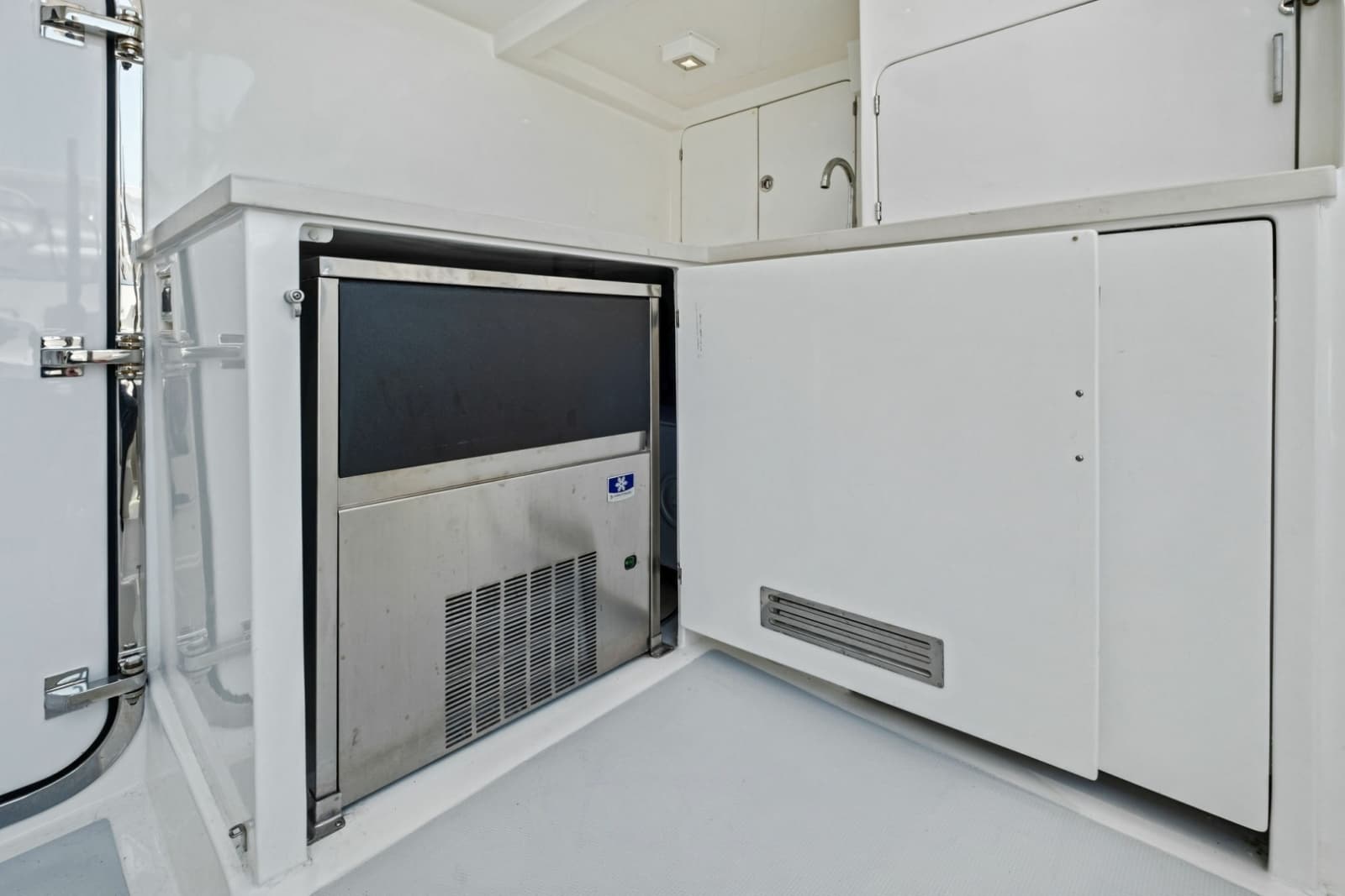 2024 Marlow 90V - Photo 187
