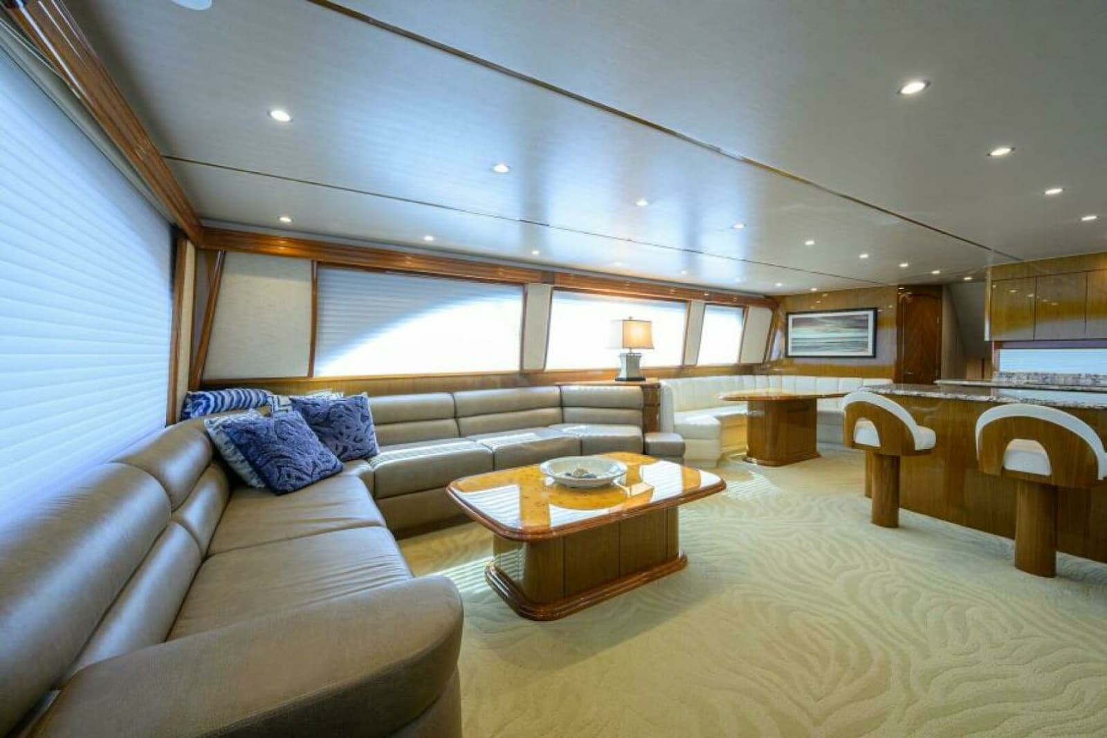 2013 Viking 82 Convertible - Photo 3