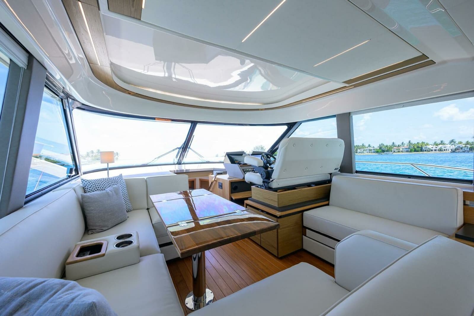 2023 Tiara Yachts C49 - Photo 10