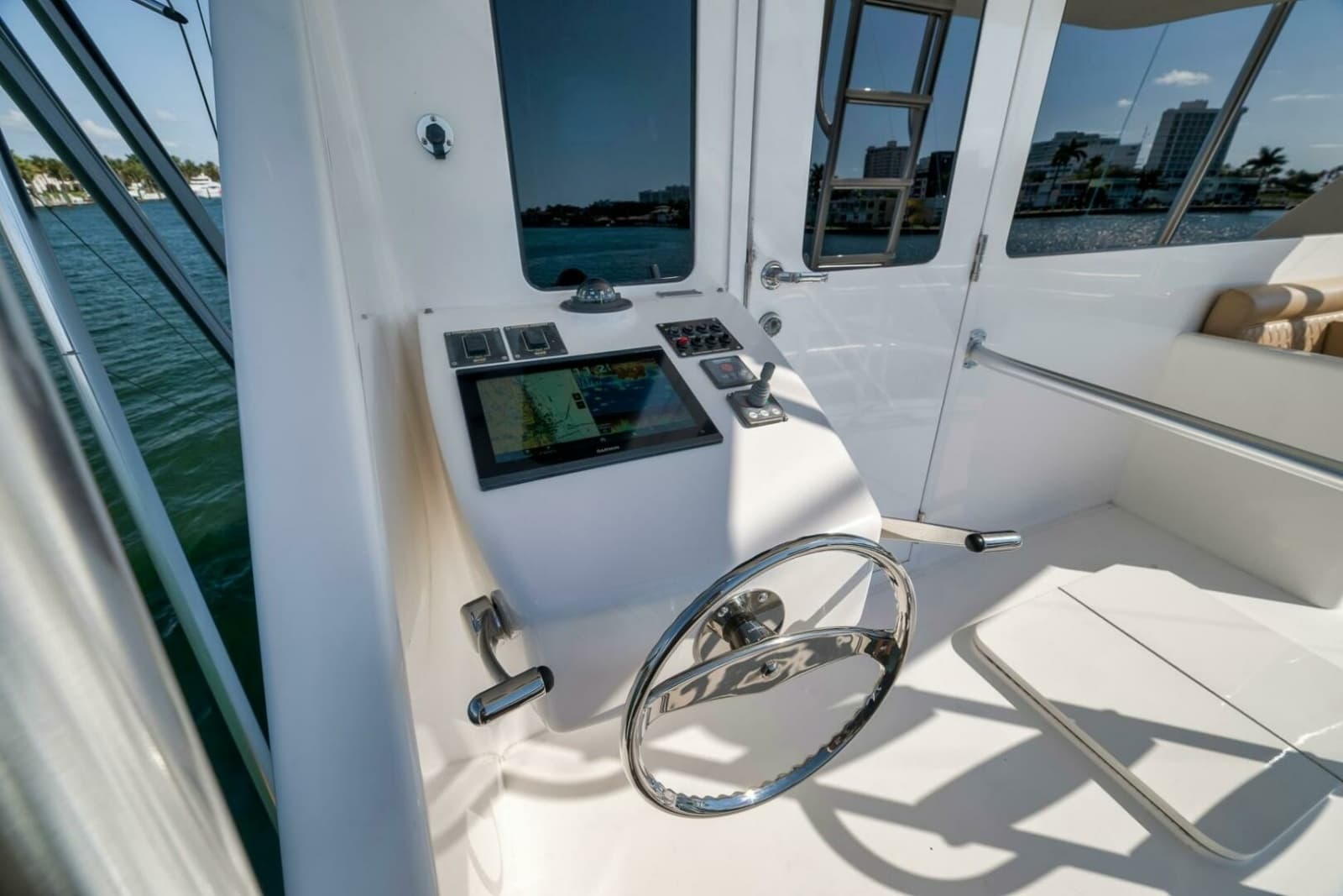 2011 Viking 76 Enclosed Bridge - Photo 123