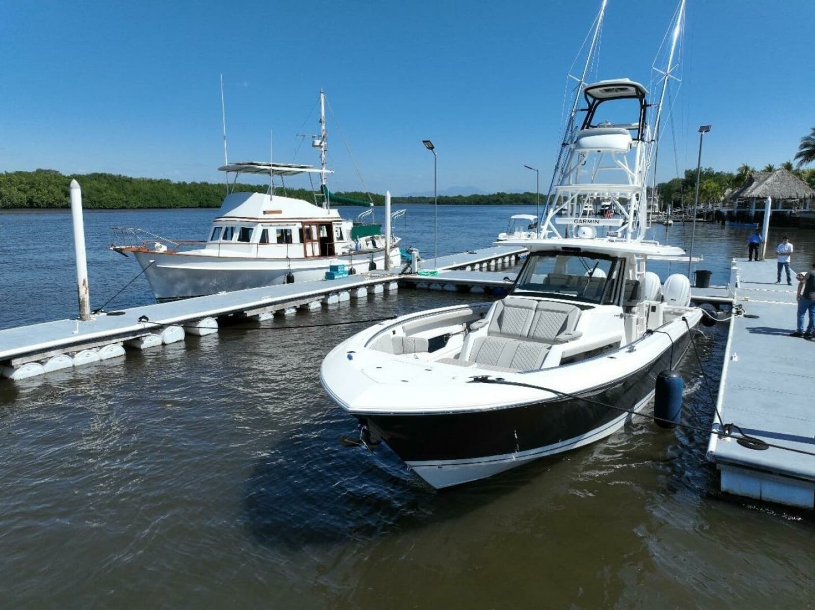 2022 Pursuit S428 - Photo 8