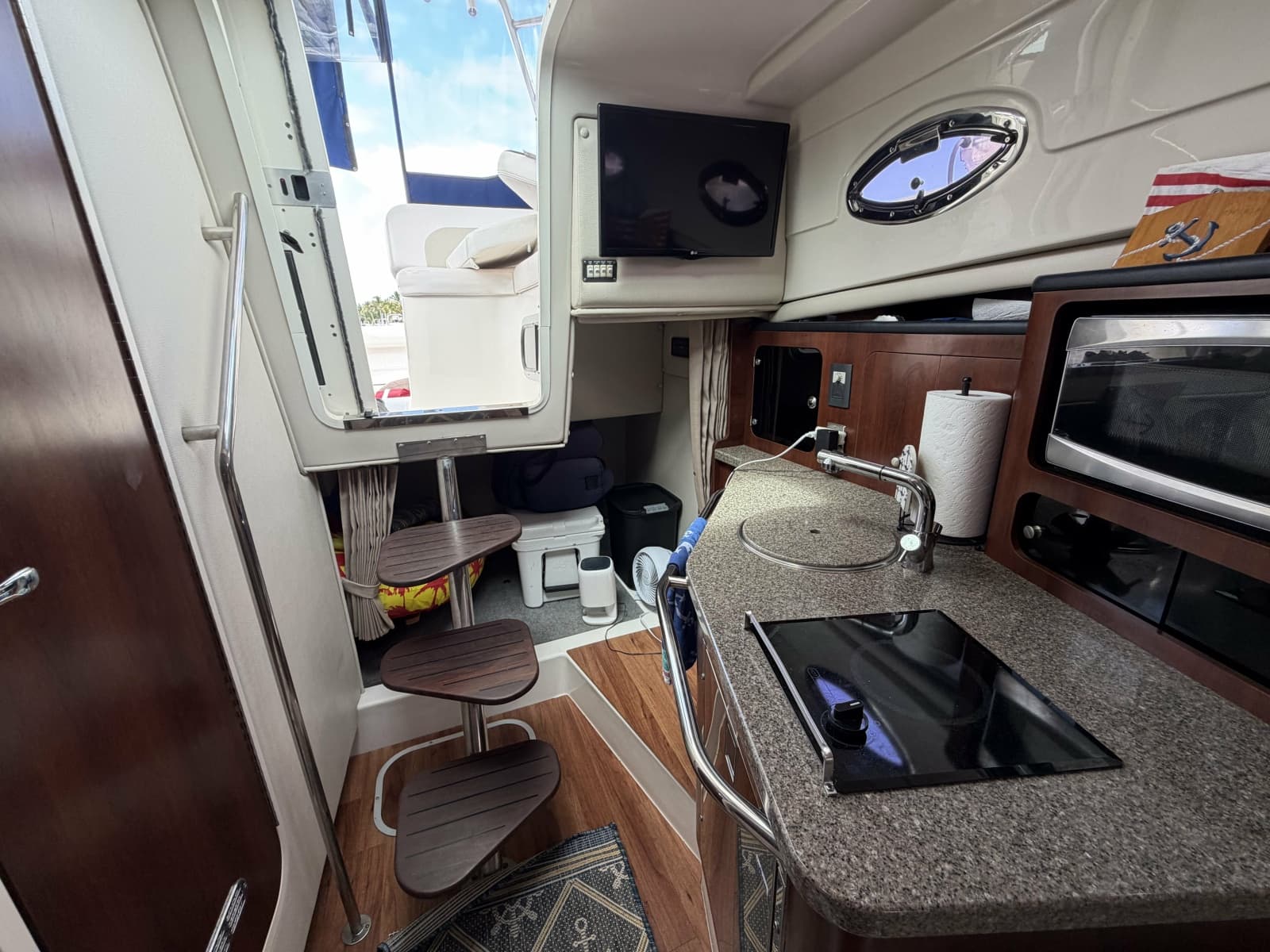 2016 Robalo R305 - Photo 15
