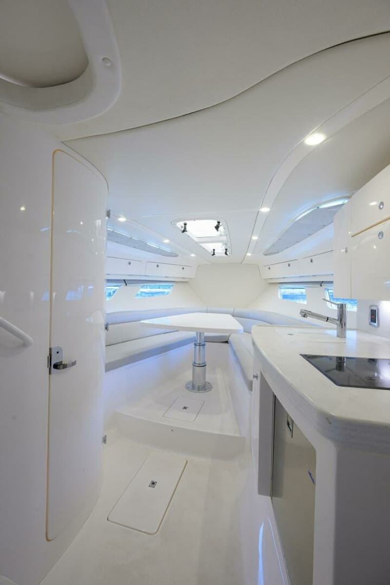 2023 Intrepid 41 Valor - Photo 27