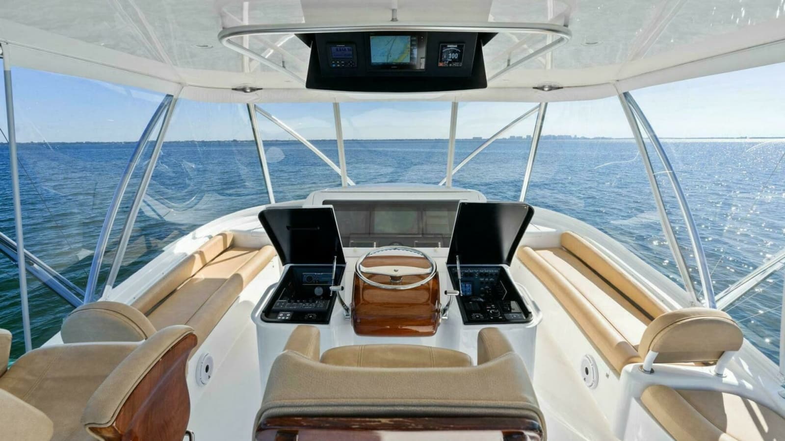 2013 Viking 55 Convertible - Photo 49